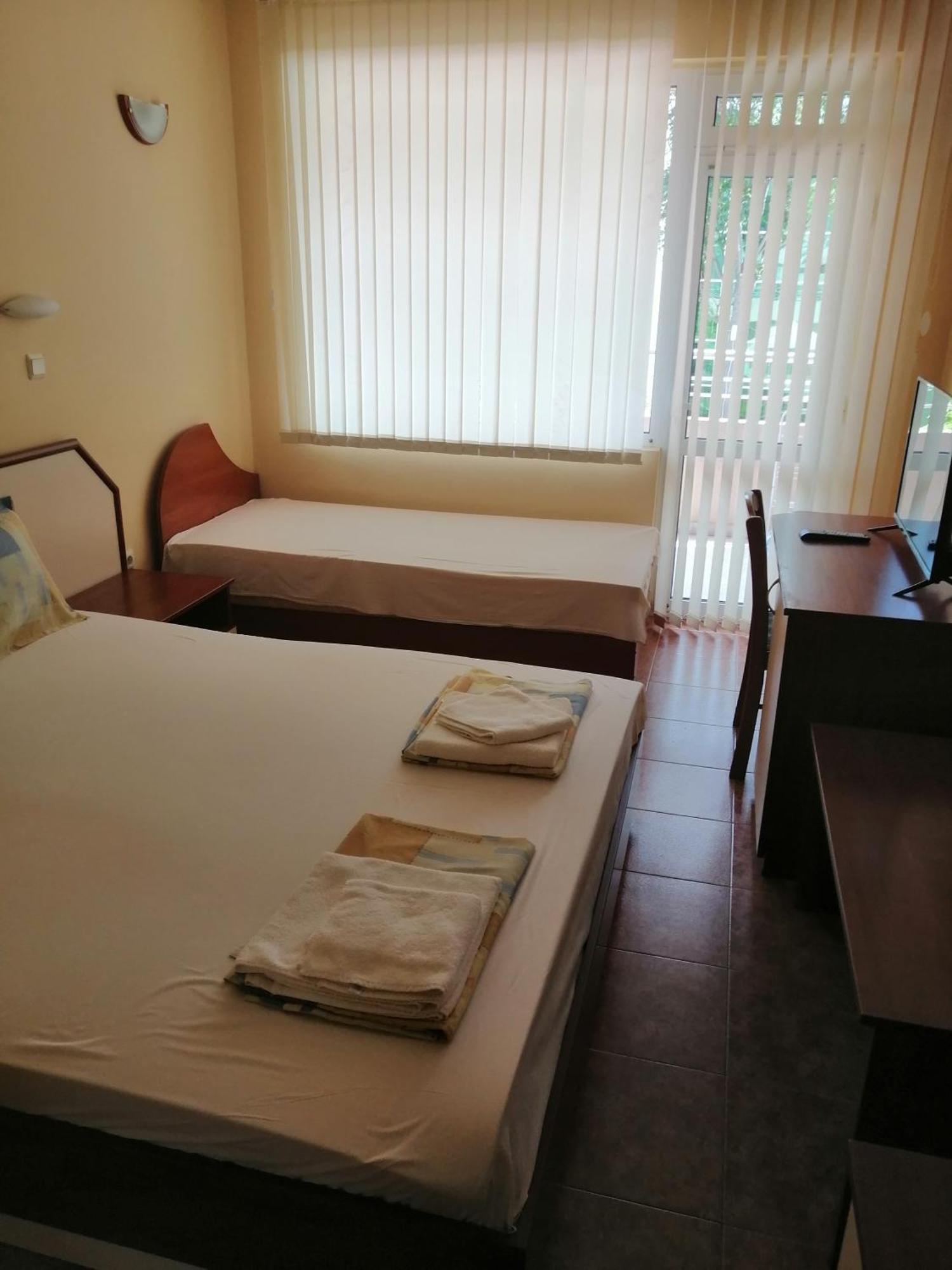 Femili Hotel Diveda สวิติ วลัส ห้อง รูปภาพ
