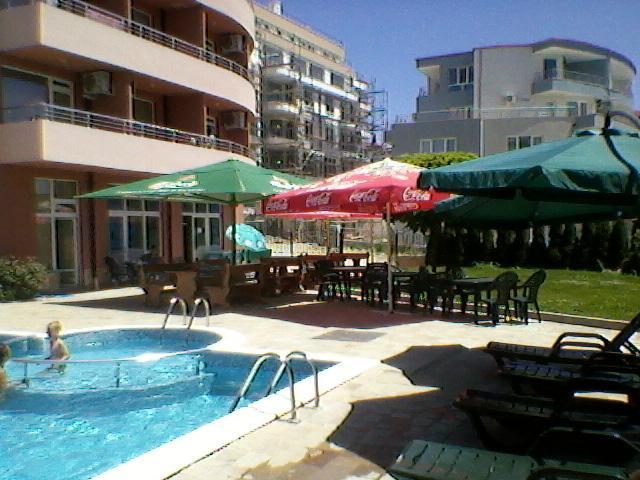 Femili Hotel Diveda สวิติ วลัส ภายนอก รูปภาพ
