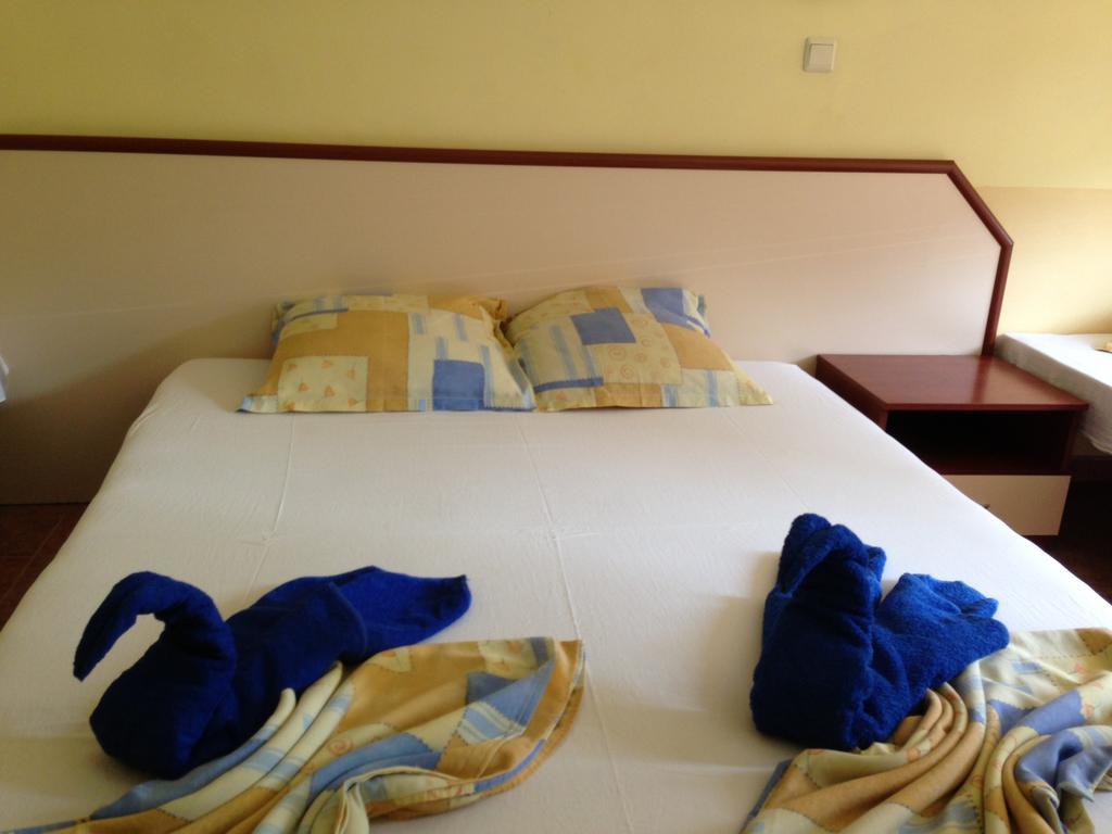 Femili Hotel Diveda สวิติ วลัส ห้อง รูปภาพ